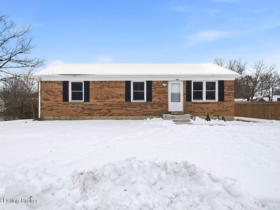 1st image of 1805 Oakwood Ct