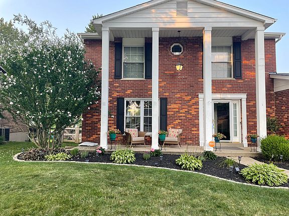 3rd image of 8836 Valley Circle Dr