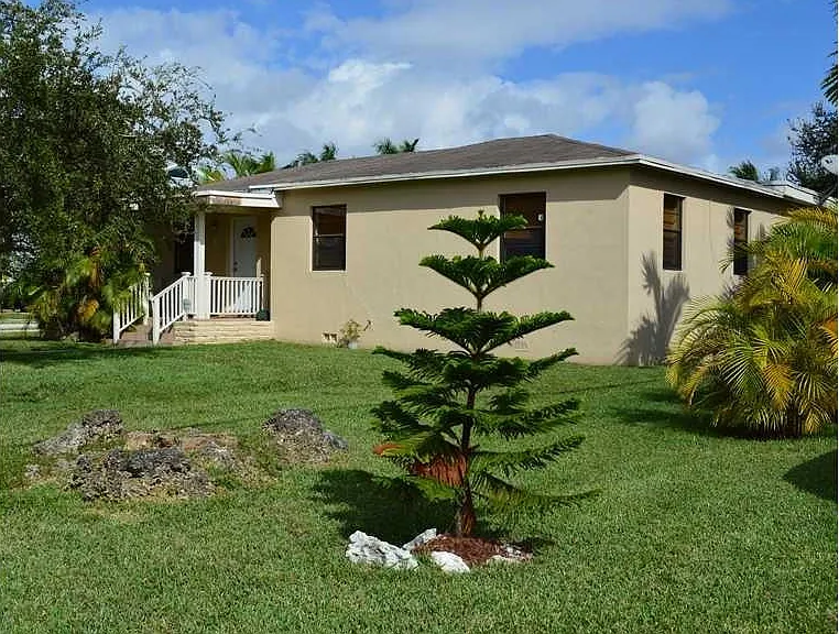 2801 SW 81st Ave — Photo 4