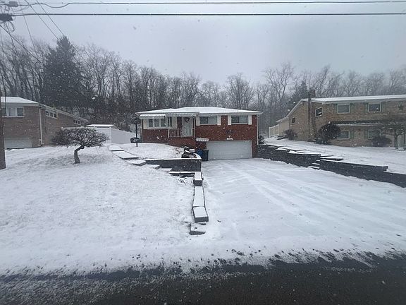 2nd image of 13460 Saint Clair Dr