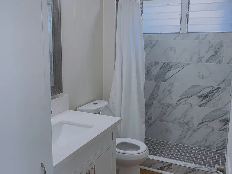 99-556 Aliipoe Dr — Photo 10