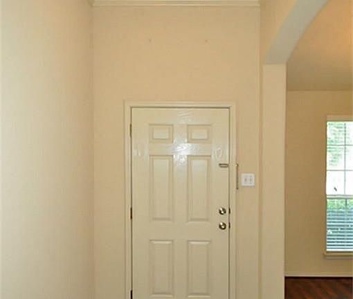 3rd image of 31 Garden Grove Dr