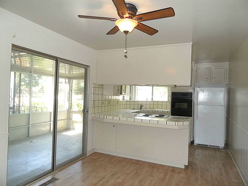 3rd image of 603 Bolton Ct APT 1