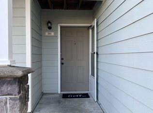 15074 NW Central Dr APT 301, Portland, OR 97229