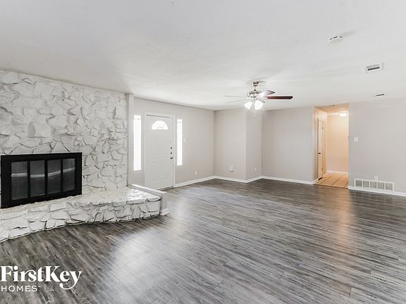 4th image of 2512 Whitson Way
