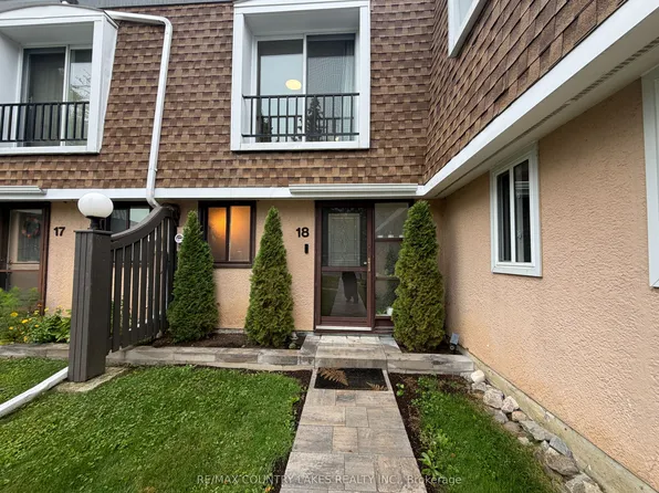 2 Paradise Blvd #18, Ramara, ON L0K 1B0