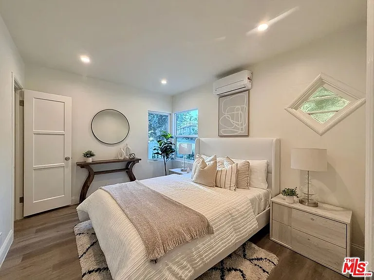2924 W Riverside Dr — Photo 6