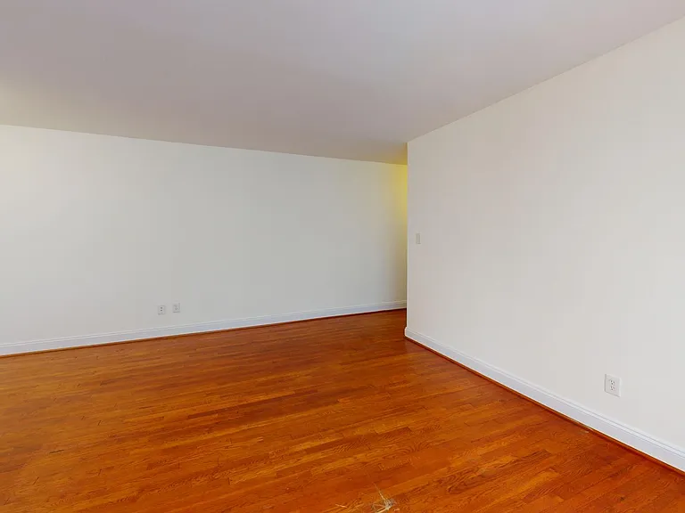 1316 Spring Road NW — Photo 7