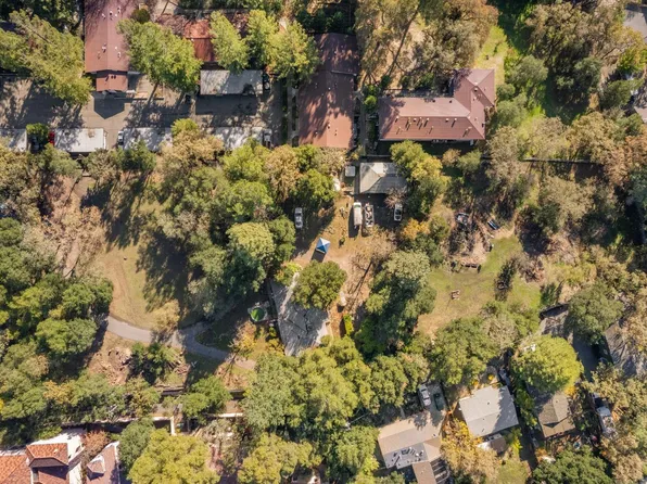 18350 Sierra Drive, Sonoma, CA 95476