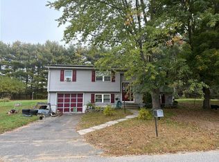 9 Laurel Dr, Ware, MA 01082