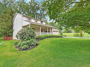2572 W Choctaw Dr, London, OH