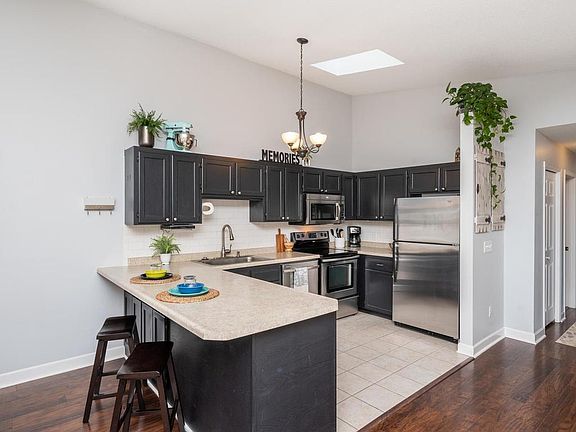 3rd image of 1176 Aston Cir