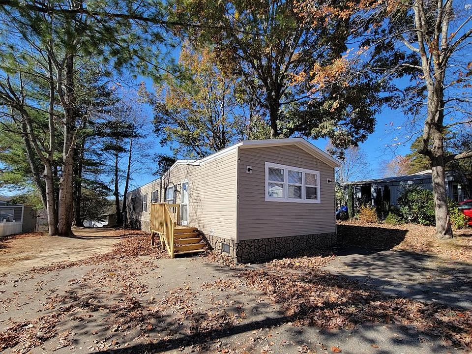 2nd image of 302 Dover Dr