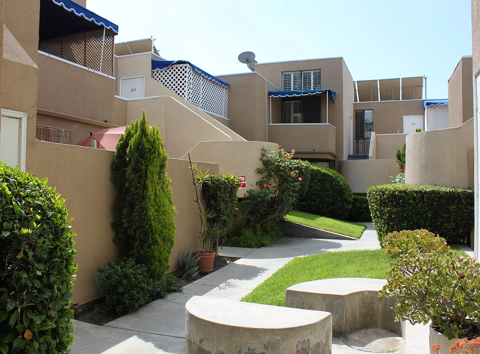 Kling Apartments — Photo 3