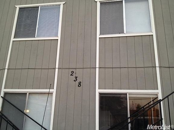 4th image of 238 N 4th Ave