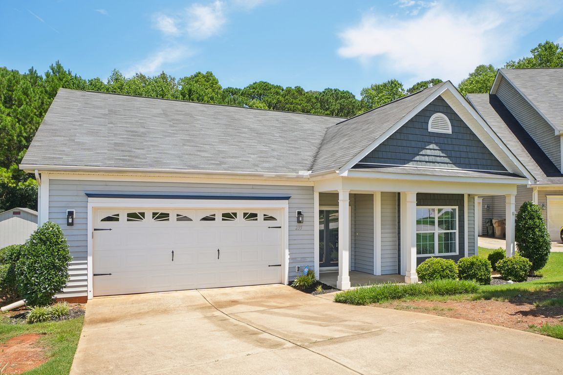 Sugarberry Ln-S1707-001.jpg