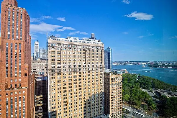 Sold by Compass | media 5