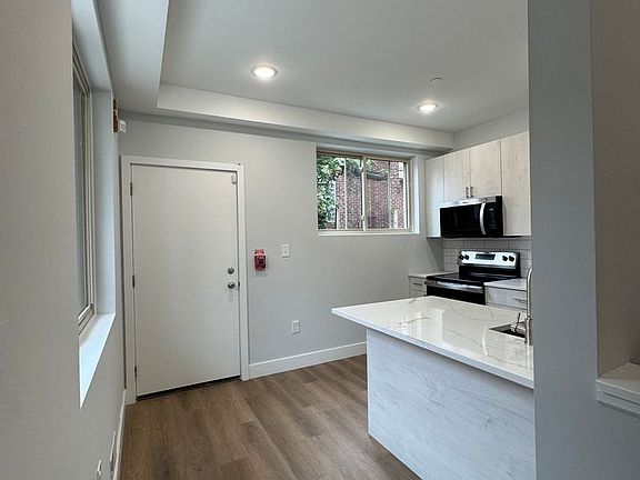 4th image of 3263 N 13th St #2