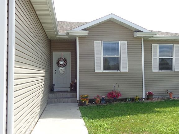 2nd image of 1211 Stonewood Ave