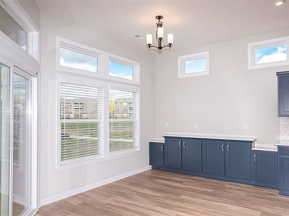 4th image of 7513 Devonshire Dr #24-304