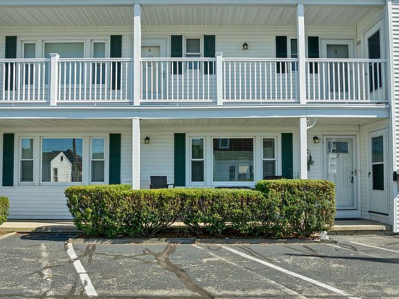 2nd image of 405 Ocean Boulevard #7
