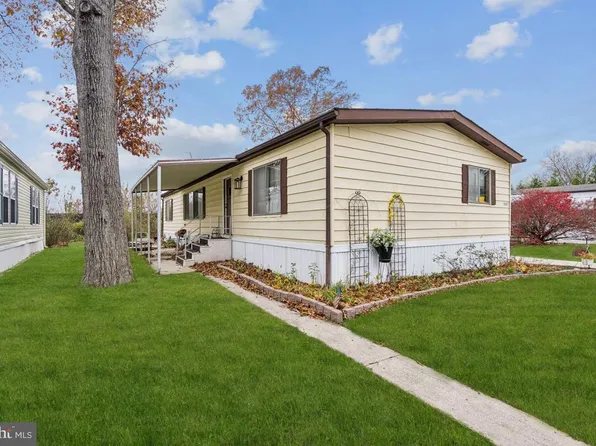 347 Orange Ln, Williamstown, NJ 08094