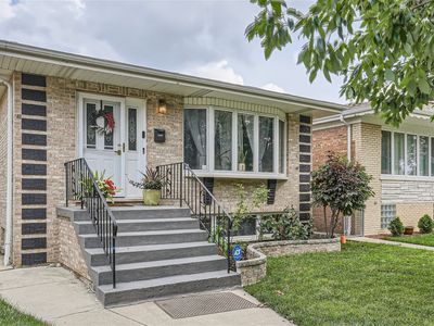4569 N Merrimac Ave, Chicago, IL, 60630