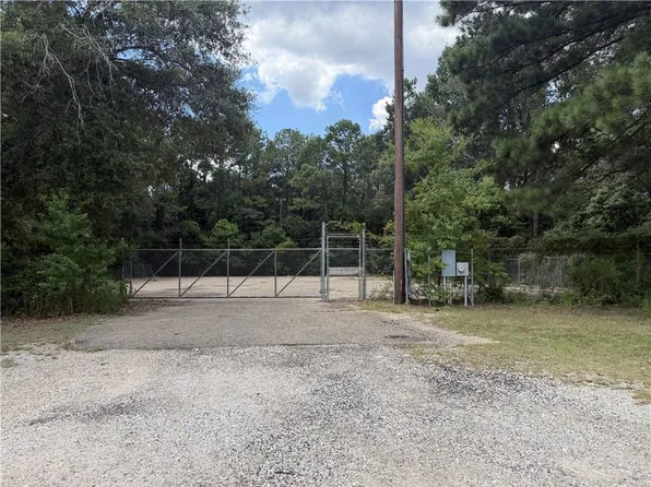1919 Holiday Square Blvd, Covington, LA 70433