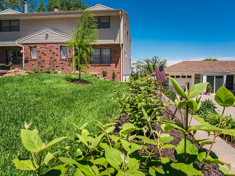Manicured Lawn and Landscaping
