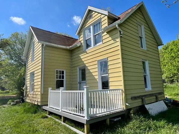 10103 W Powdermill Rd, Edwards, IL 61528