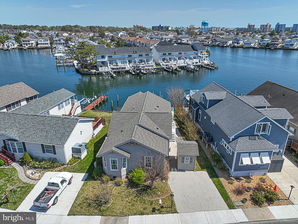 1st image of 610 Gulf Stream Dr