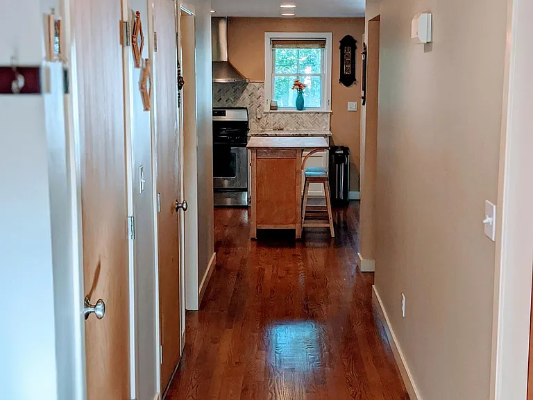 65 Seminole Ave — Photo 7