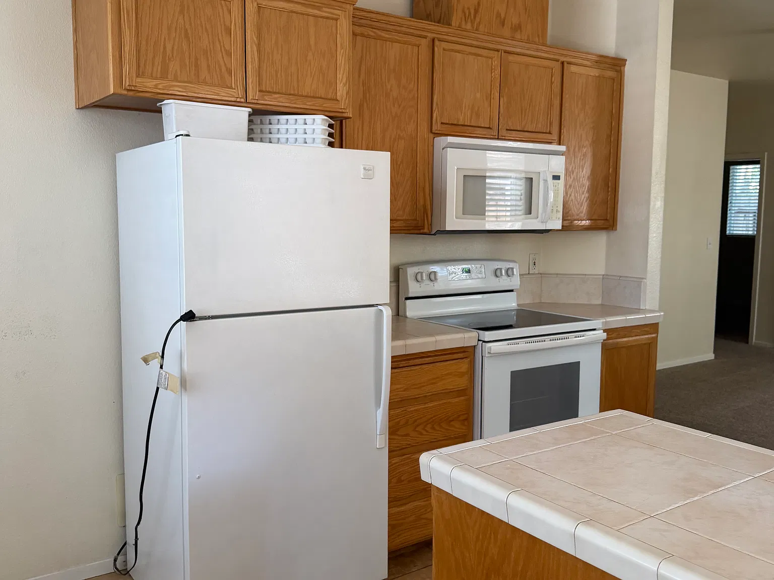 2 bed, 1300 sqft, $1,800 — Photo 4