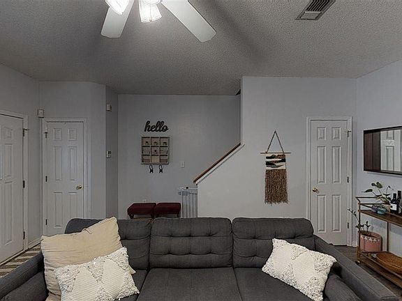 3rd image of 1135 Bloodworth Ln