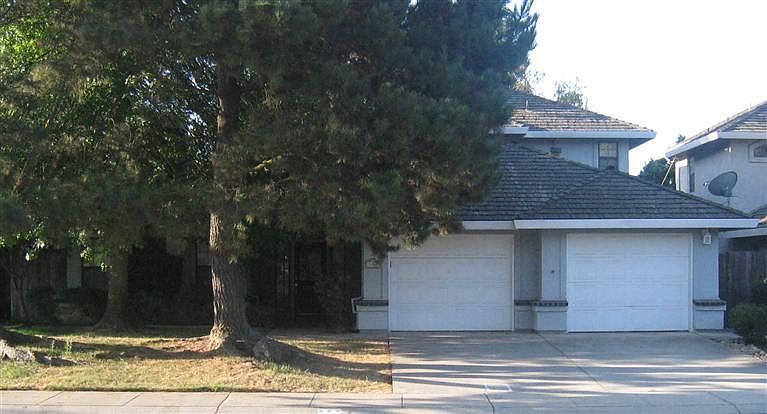 1st image of 586 Carolina St