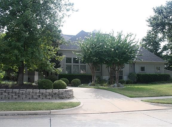 3rd image of 1848 Barrington Ct