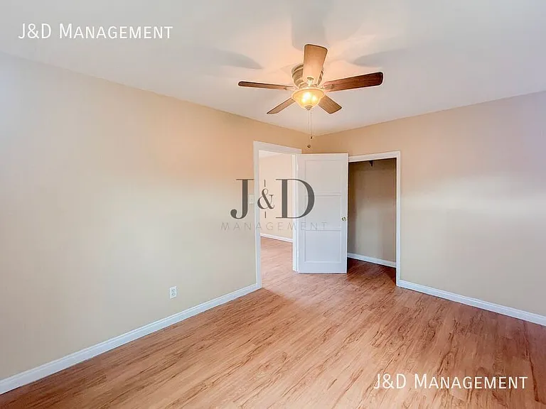 574 McIntosh St — Photo 5