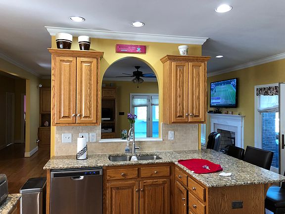 New granite kitchen, bath