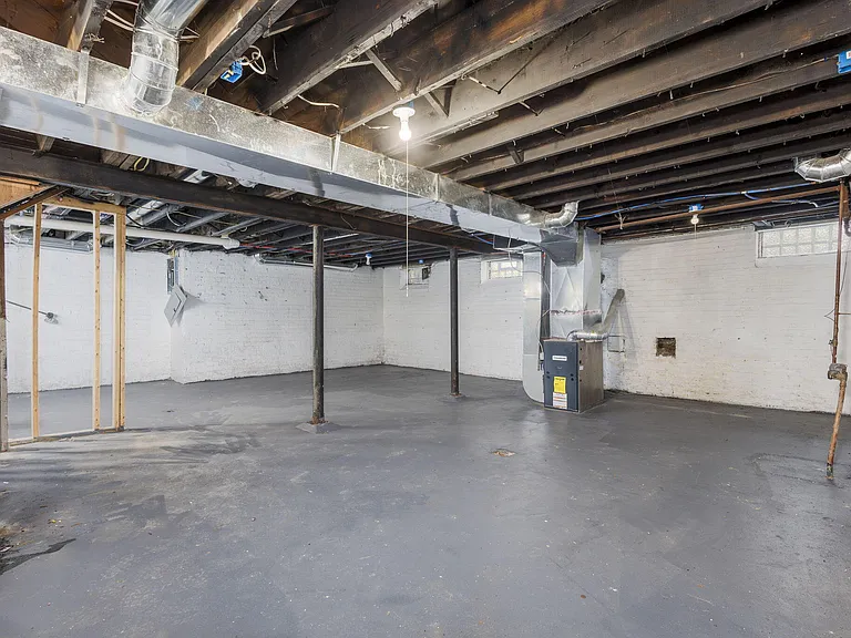 4341 Glendale Ave — Photo 4
