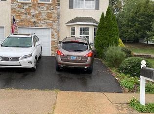 943 Heritage Dr, Eagleville, PA 19403