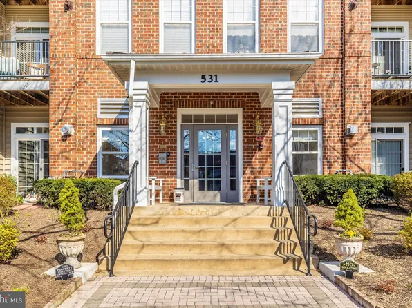 531 Lawson Way APT 408, Rockville, MD 20850