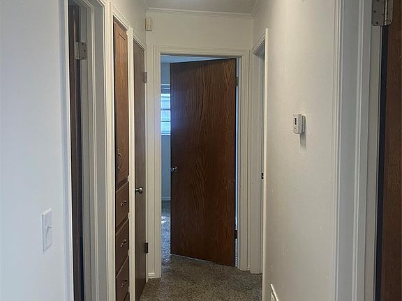 4th image of 9917 Essex Ave