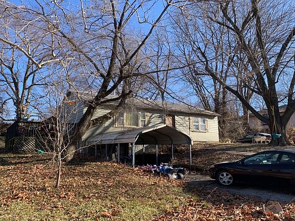 3rd image of 2921 Farley Ave