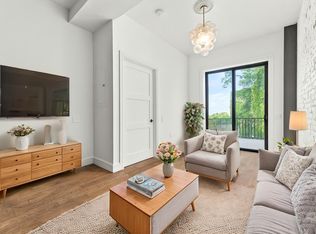 352 Weirfield St #1R, Brooklyn, NY 11237