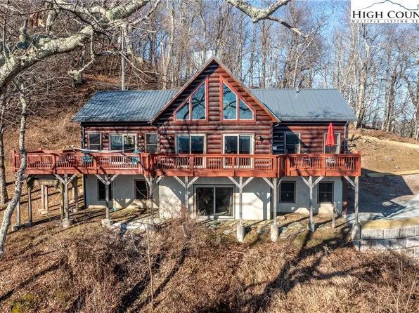 337 W Rocky Top Trail, Seven Devils, NC 28604