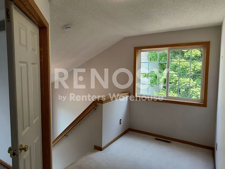 787 Fairfield Cir — Photo 33