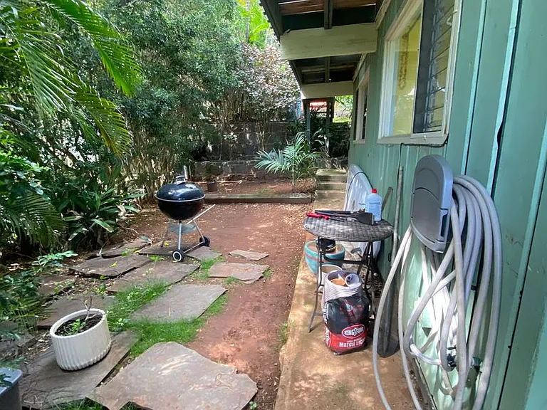 1002 Koohoo Pl #A — Photo 8