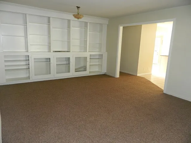 200 Shepard Ln — Photo 6