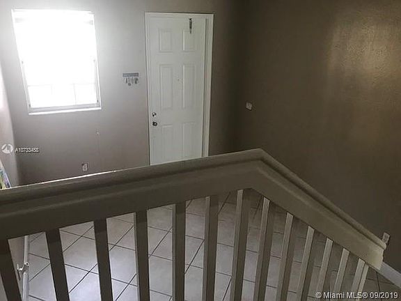 2nd image of 500 NE 21st Ter #500