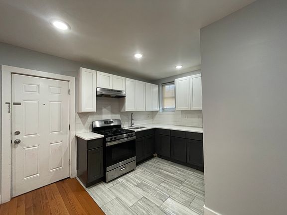 2nd image of 155 S Essex Ave Floor 1